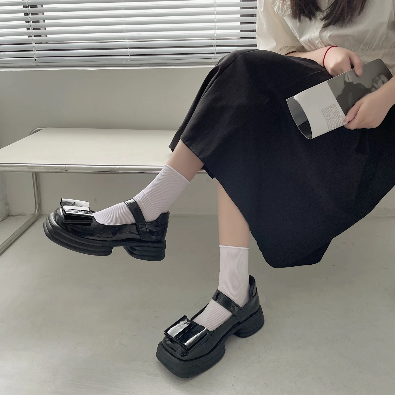 

Thick-soled Small Leather Shoes Women's 2022 Spring and Autumn New Niche Design Round Toe Shallow Mouth Mary Jane Women's Shoes