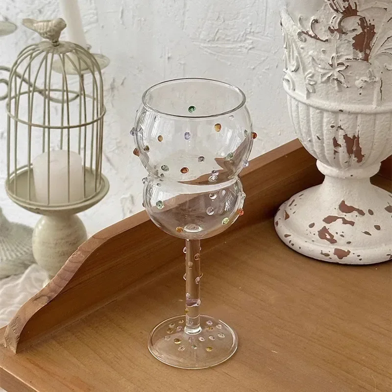 

Стеклянный бокал для коктейлей