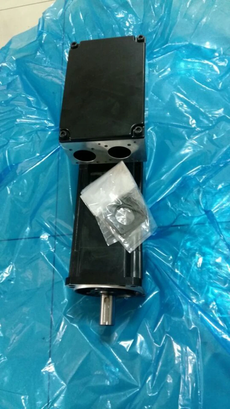 Оригинальный Серводвигатель A00 B00 XYZ мотор шпинделя б/у или ремонтный подходит для