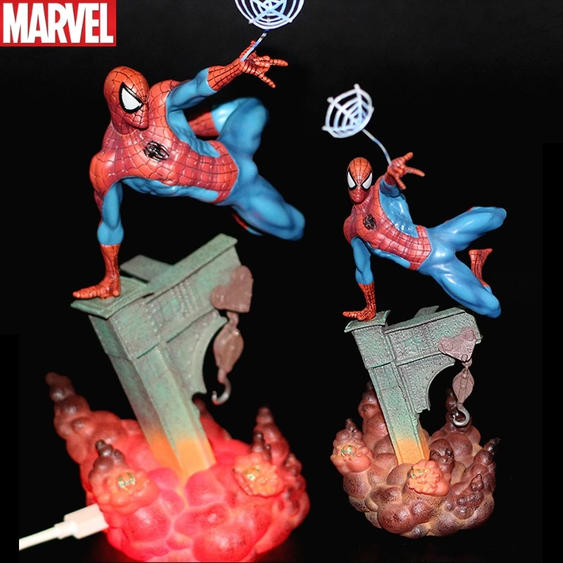 Фигурка Человека-паука Gk красная и черная 30 см