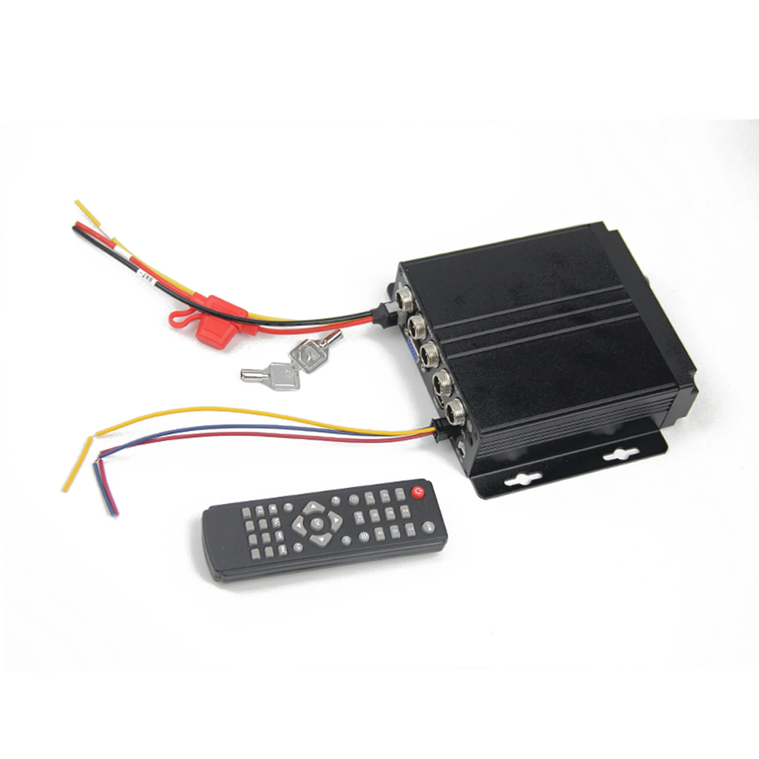 4-канальный видеорегистратор с картой для обучения вождения автомобиля