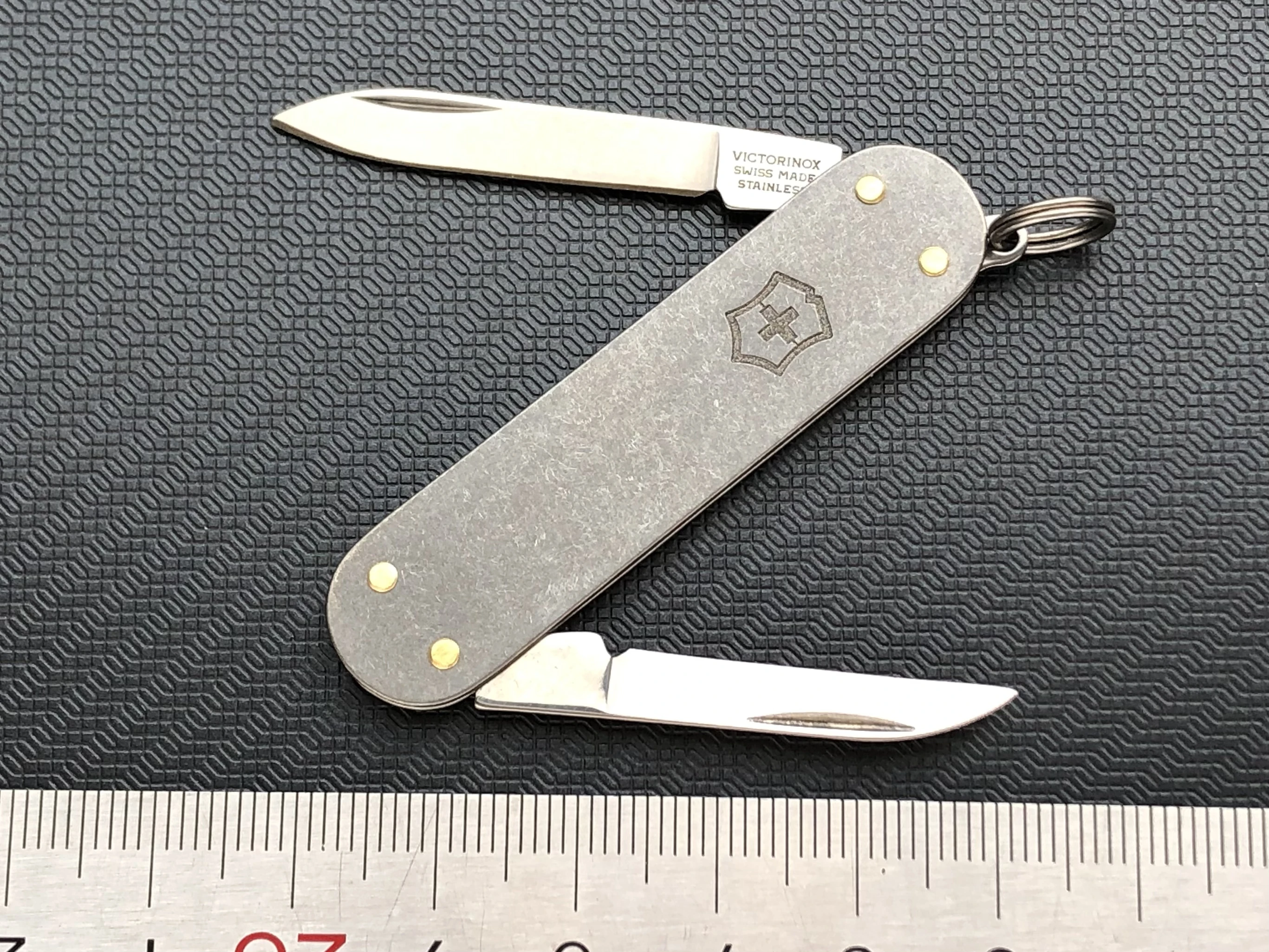 

Custom Swiss Army Knife VICTORINOX 58MM TC4 Handle 0.6123 Escort diy