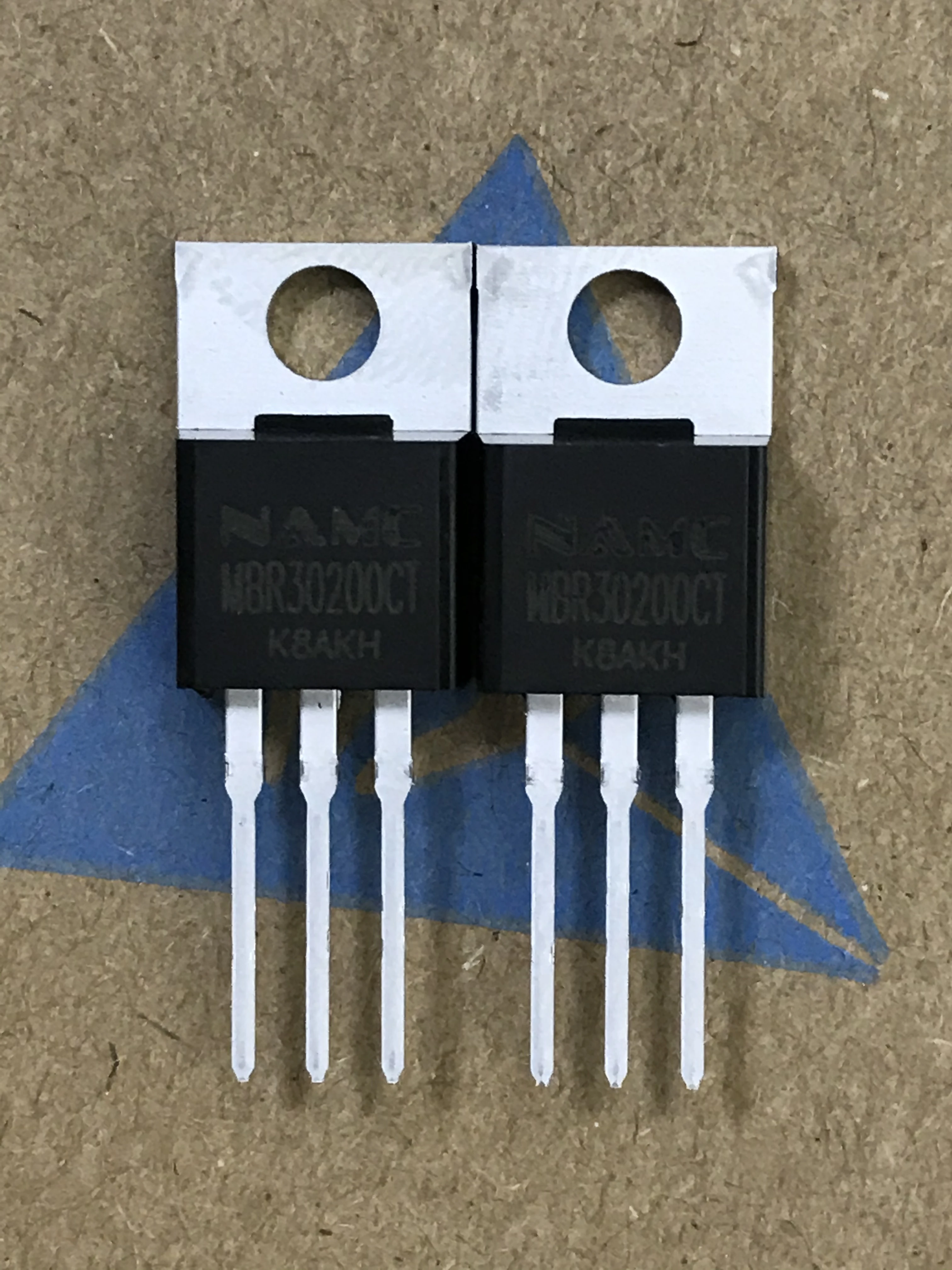 NAMC MBR30200CT TO-220AB |