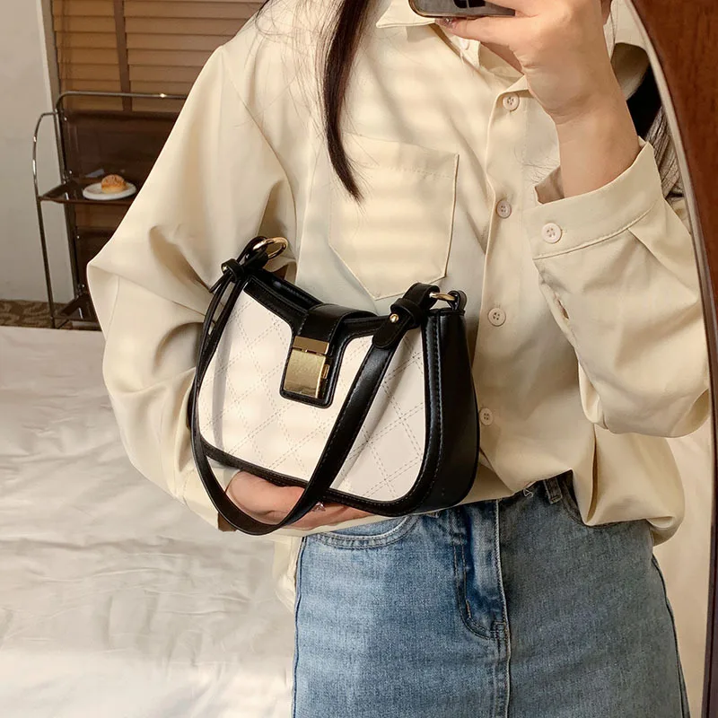 

Commuter Bag Hand-held Women's Bag 2022 Spring New Hand-carried Diamond Korean Version of The Retro One-shoulder Messenger Bag