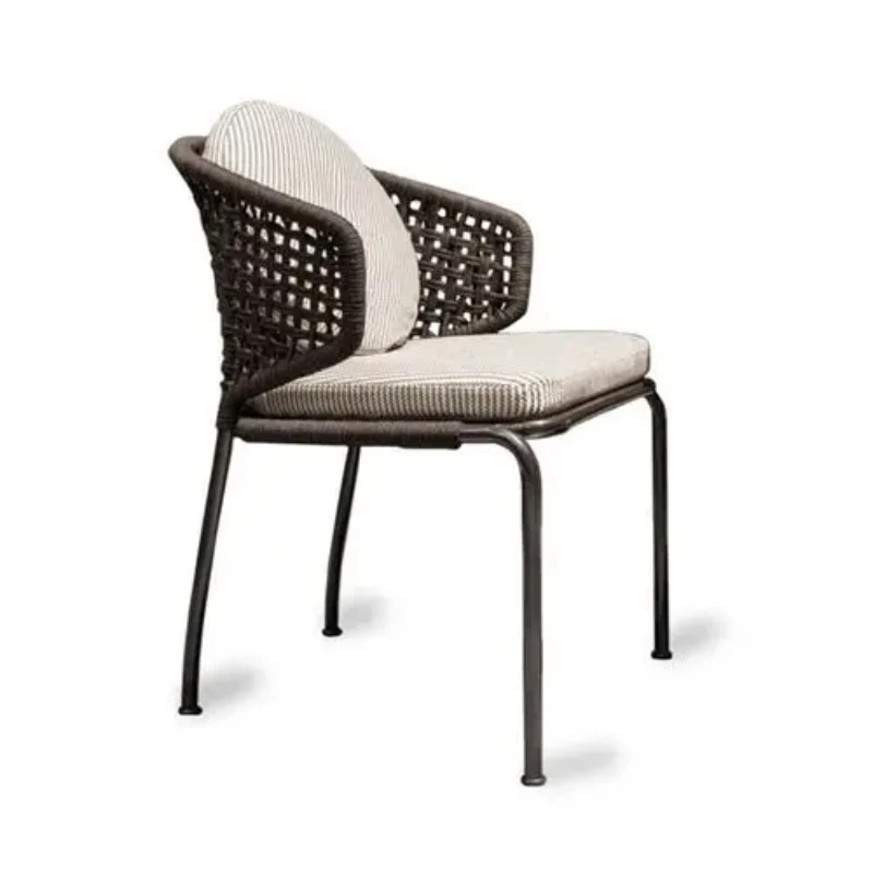 1 балкон небольшой стол и стул комбинация из трех частей сад открытый ротанг