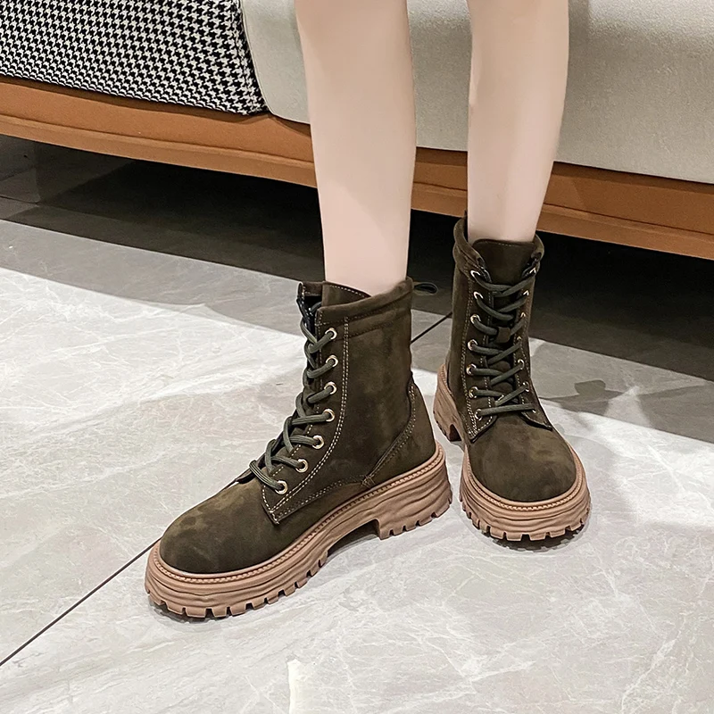 

Женские ботинки, женская мотоциклетная обувь, кожаные Нескользящие ботинки на шнуровке, модные женские осенне-весенние ботинки на платформ...