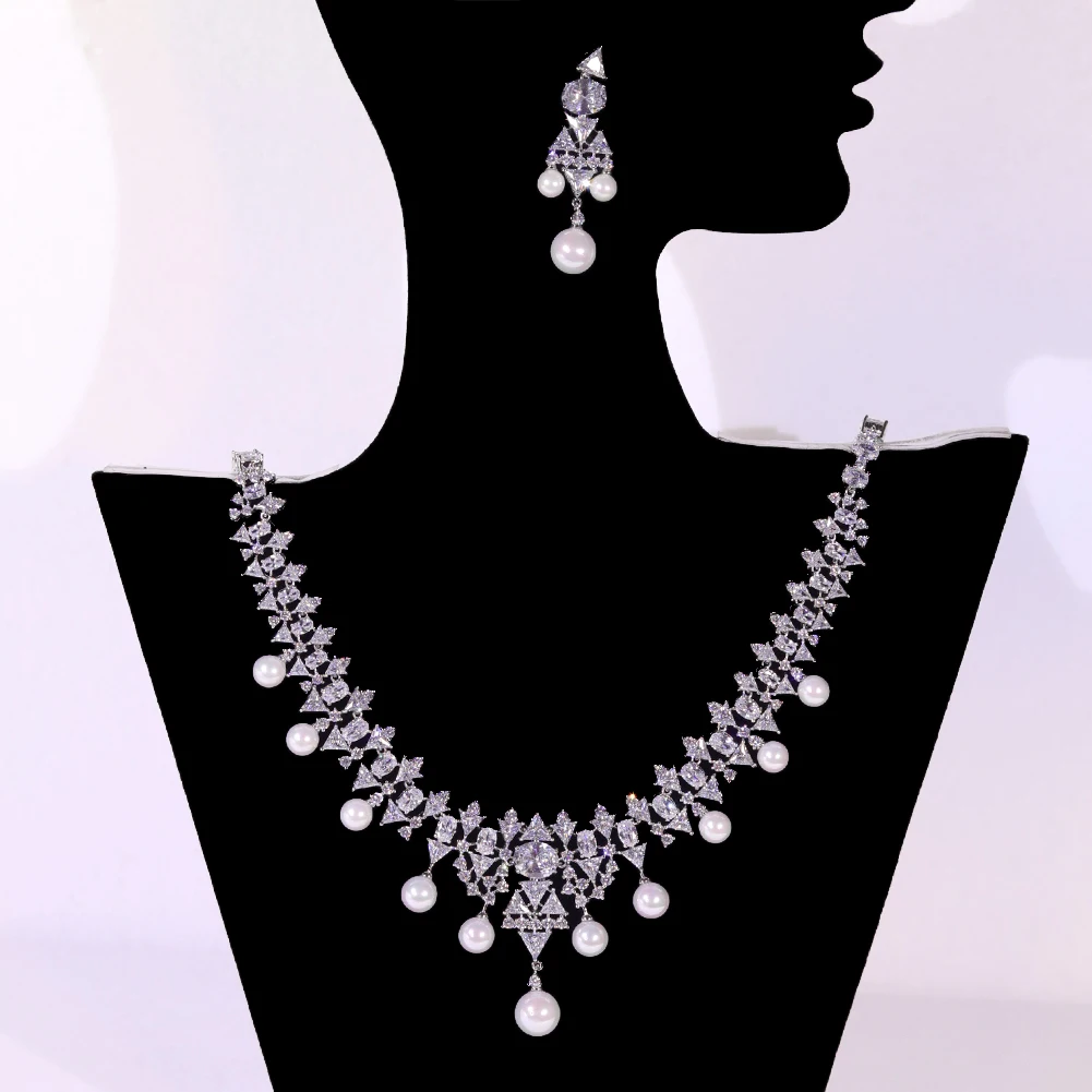 Женский белый кубический цирконий