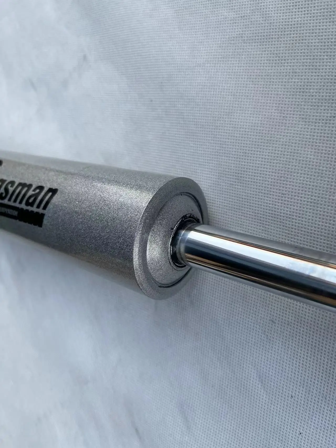 Автомобильный Передний Задний амортизатор для Suzuki D-Max 2012-2019 супер портативный