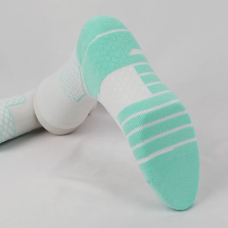 Thickened Towel Bottom Middle Tube High-top Sports Absorb Sweat Breathable Deodorized Men's Women's Basketball Elite Socks