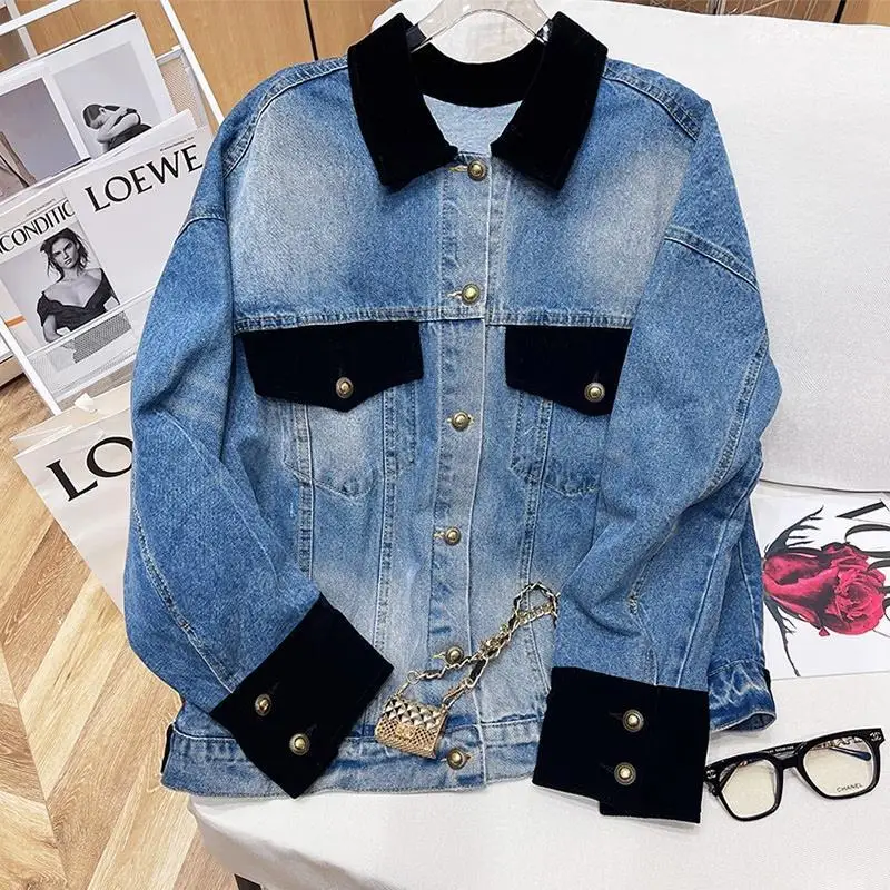 

Design Sense Velvet Stitched Denim Jacket Women's Spring 2022 New Style Small Fragrance Retro Top