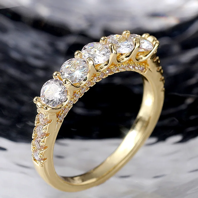 

New Trendy Gold Plated Single Row Crystal Rings For Women Shine White CZ Stone Inlay Fashion Jewelry Wedding Party Gift Ring