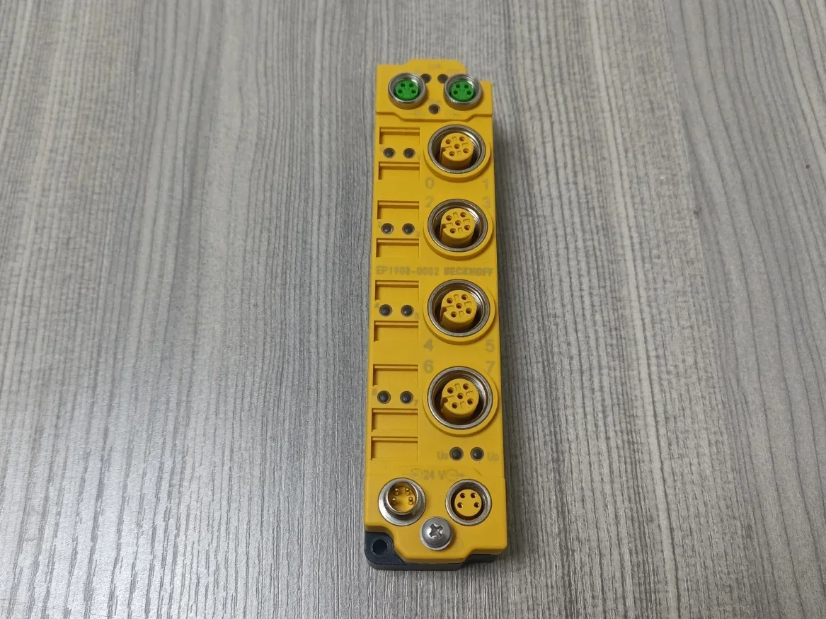 Фото Новый блок Beckhoff EP1908-0002 EtherCAT, 8-канальный цифровой вход 24VDC, M12 TwinSAFE, выгодная цена №2