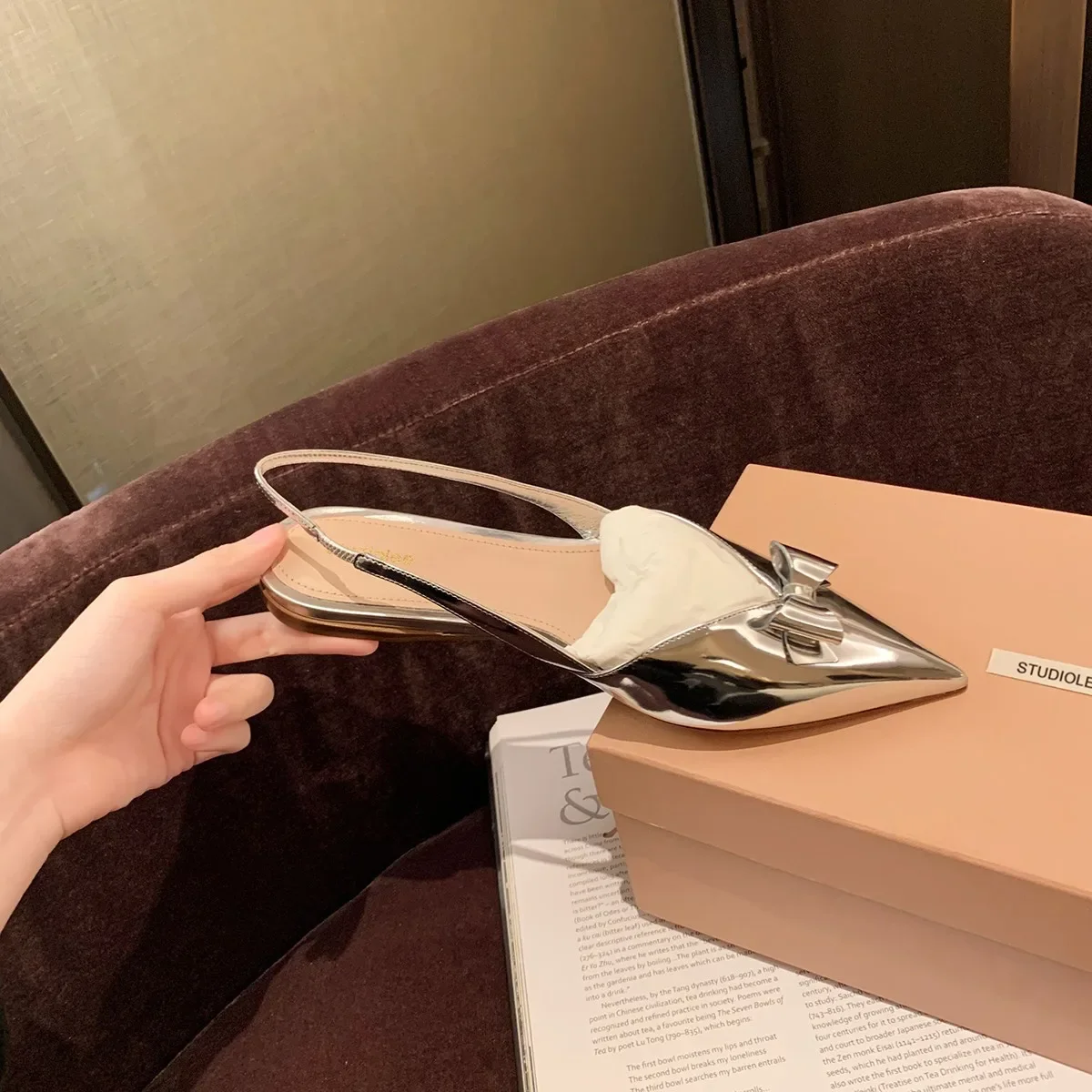 Сандалии женские с заостренным носком модные туфли кристаллами бантом-бабочкой