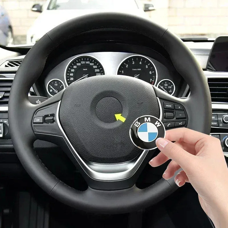 Фото Наклейка-эмблема на руль автомобиля 45 мм, автостайлинг для BMW 1, 3, 5, 7 серии, M Performance, M3, M5, F01, F20, F10, F13, F16, F34 №1