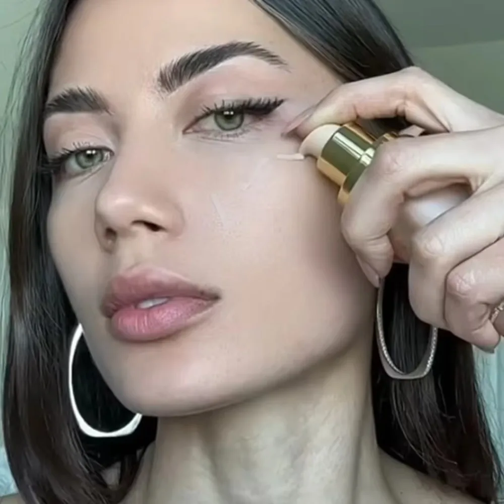 SPF50 + 4 в 1 жидкая увлажняющая основа долговечная волшебная меняющая цвет