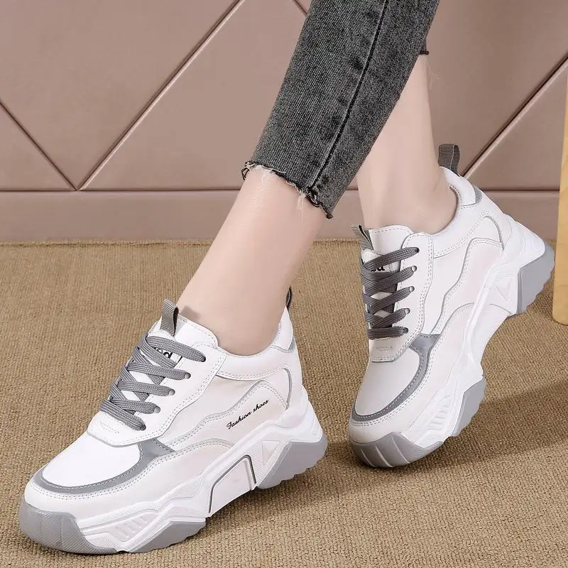 

Women Wedges Thick Bottom Sneakers Genuine Leather Footwear for Ladies White Trainers Casuales Fashion New Sneakers Thick Sole