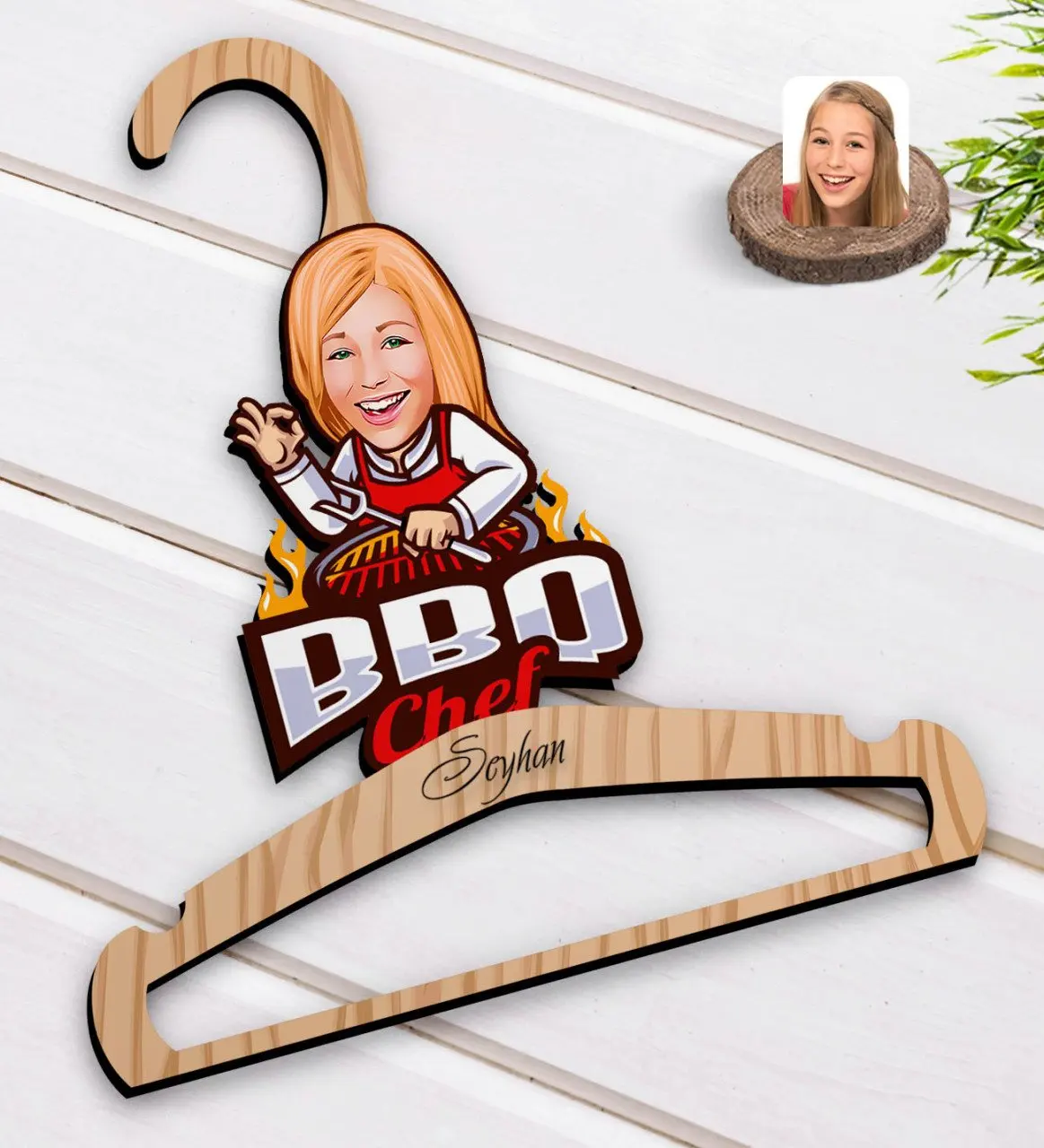 

Персонализированный женский барбекю шеф-повара, карикатура на деревянное платье, асанитаре 1