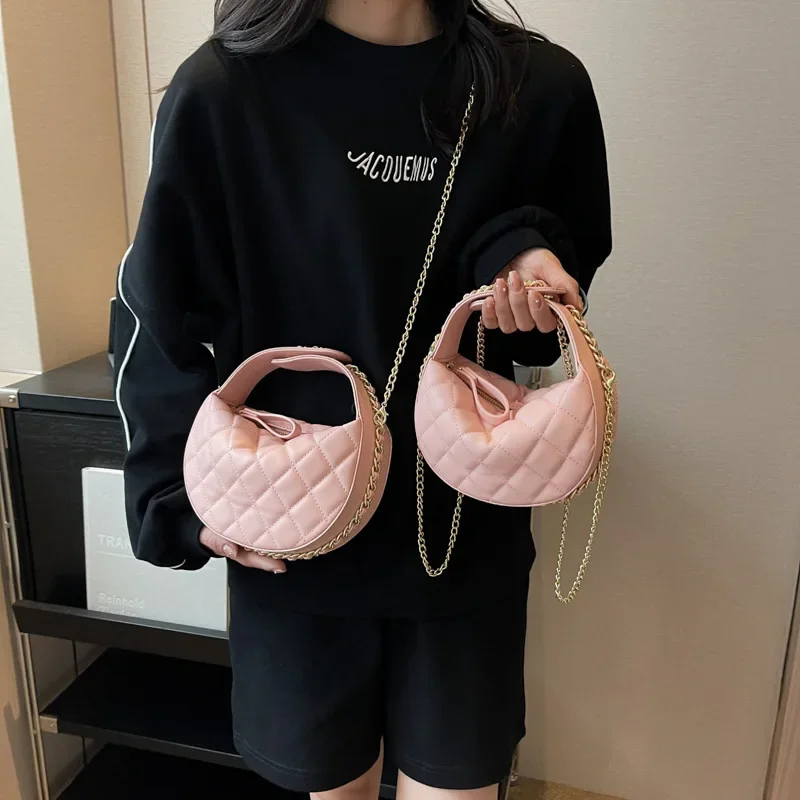 

Fashion Linger Chain Bag Spring 2023 New Mini One Shoulder Small Bag Texture Western-style Semi-Circle Crossbody Bag Women's Bag