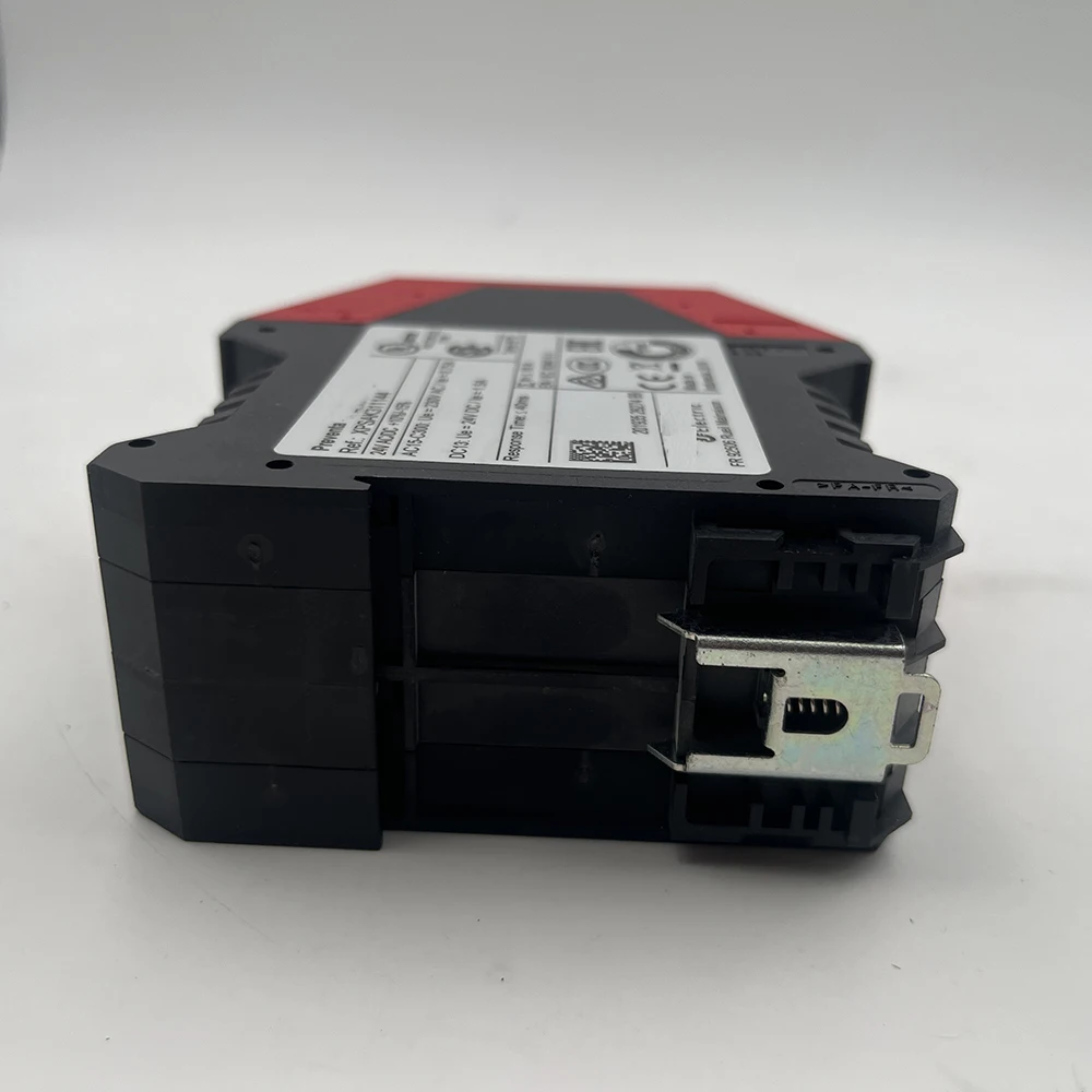 XPSAK 311144 Оригинальное реле безопасности XPS-AK для Schneider 24 В переменного тока