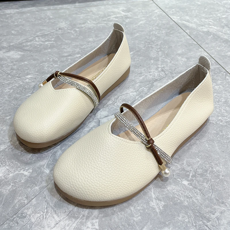 

Женские туфли с закрытым носком, новинка весны 2023, маленькие кожаные туфли, женская обувь на плоской подошве, дизайнерская нишевая обувь