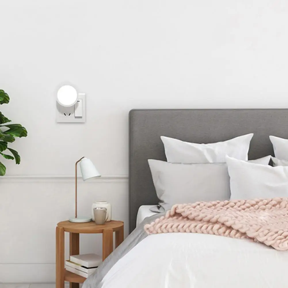 

Practical LED Night Lamp Flicker Free Illumination 220V/0.3W LED Bedside Lamp with Smart Light Sensor
