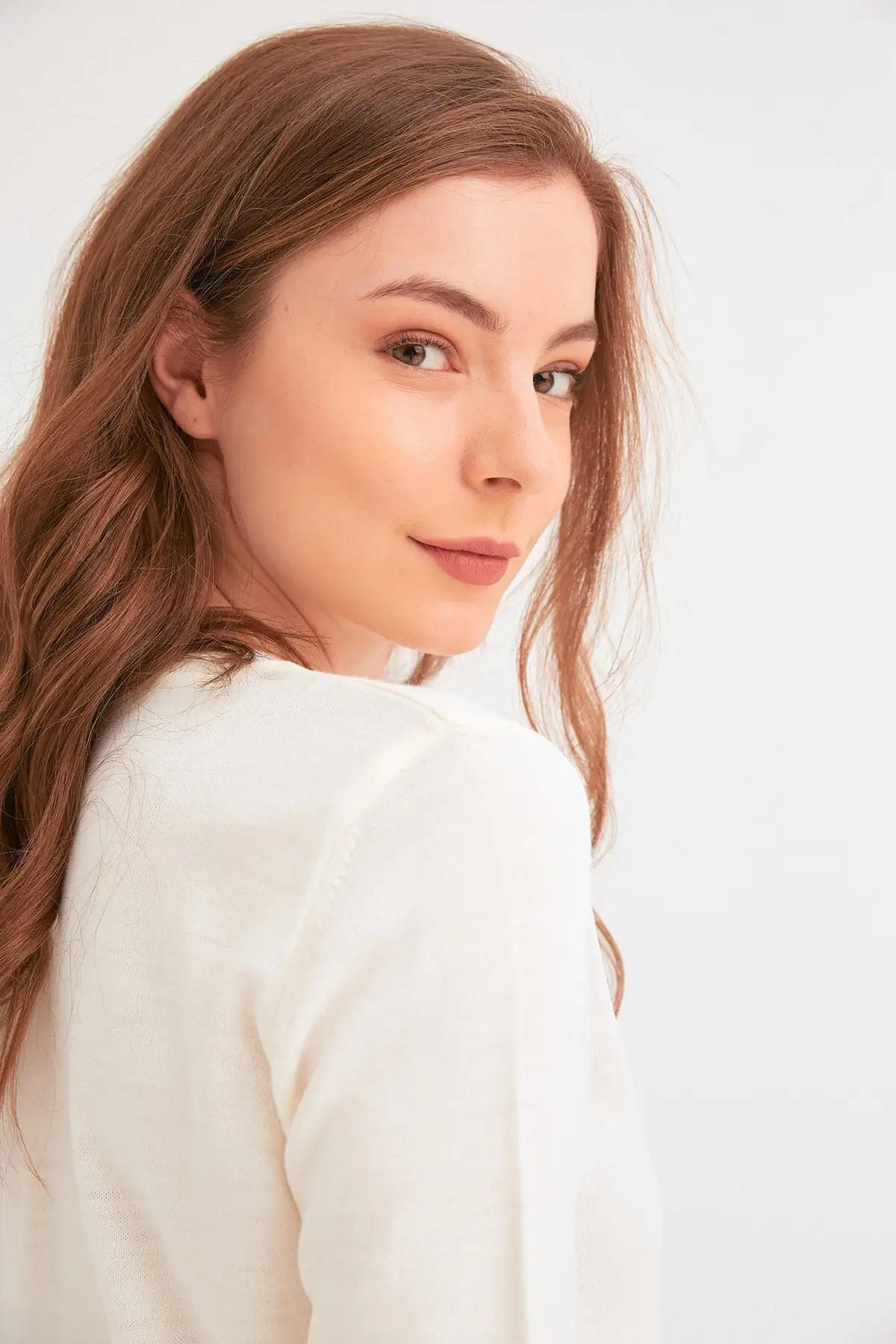 

Neck Knitted Sweater Comfortable Use Sport Stylish