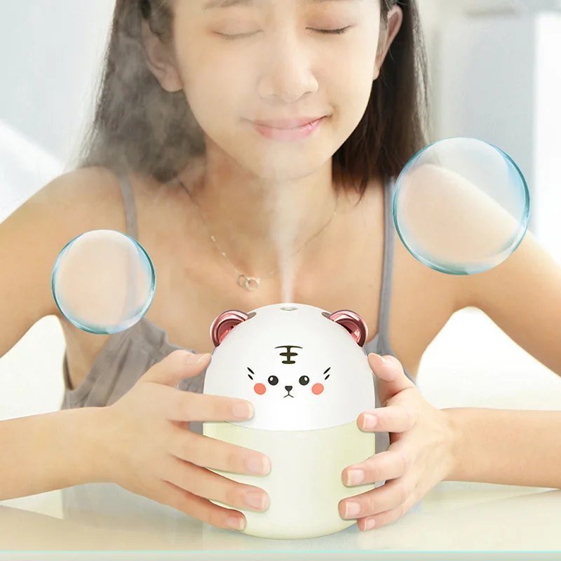 

Cute Pet Facial Humidifier with Colorful Atmosphere Light 250ml Capacity Cold Mist Aroma Diffuser Bedroom Humidifier Purifies