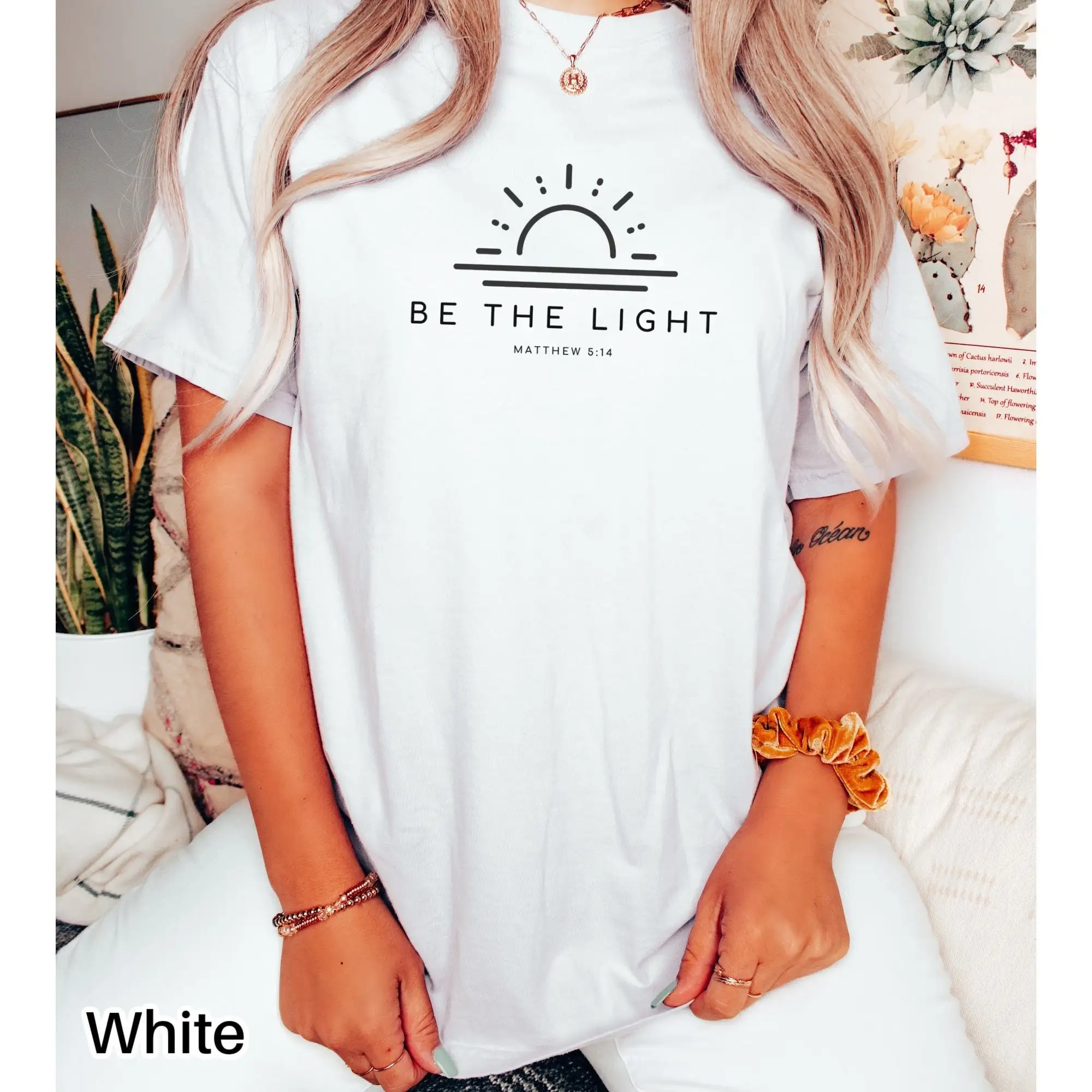 Минималистская футболка комфортные цвета стиль христианской будьте планшетом