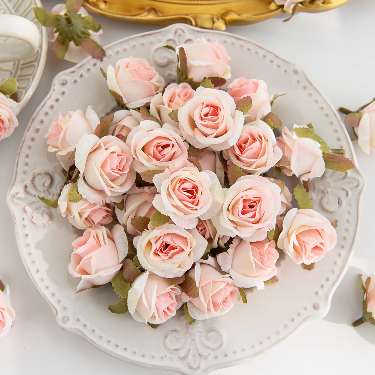 

Artificial silk Rose Head flower Hotsale Wedding bridal bouquet Car Decor home Outdoor Garden Holiday Party DIY Hairpin gift box