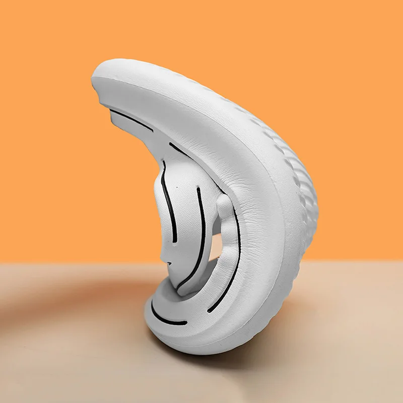 Unisex Thick Sole Slipper Couple Slipper Anti-Slip Waterproof Sandals Flip Flops Fashion Beach Sandals Women Men's Casual Shoes