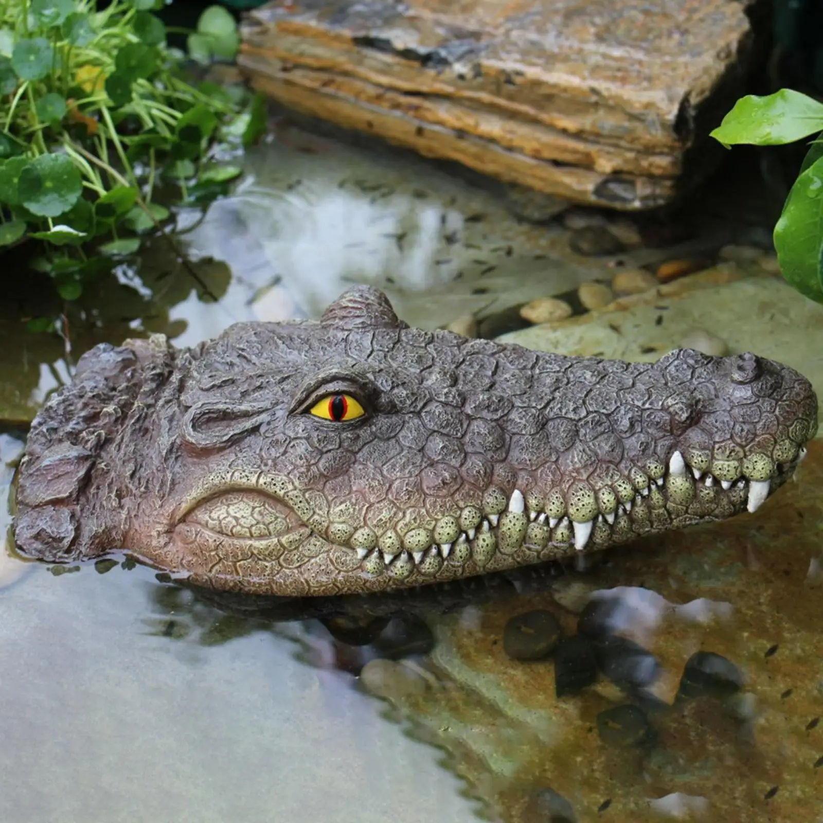 

Realistic Floating Crocodile Head Prank Toy Deterrent Ducks Water Decoy Alligator Head for Patio Pond Pool Decoration Ornament