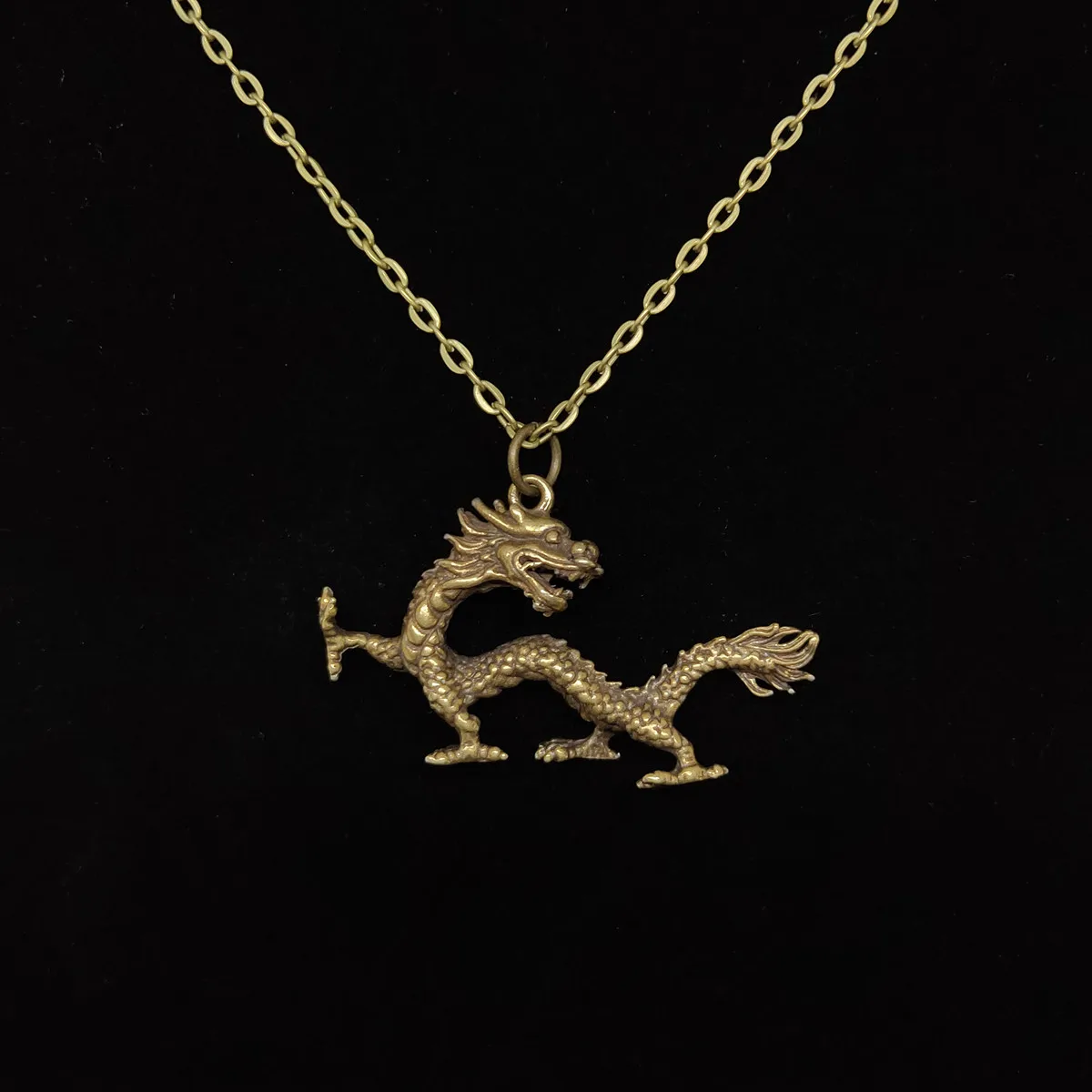 

Vintage Bronze Dragon Necklace Antique copper Steampunk Necklace for Men Women Party Jewelry New Necklac Chinese Dragon