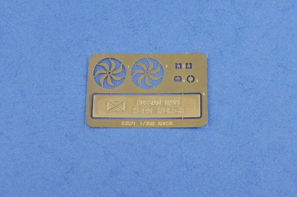 HobbyBoss 83521 Масштаб 1/350 комплект модели РОССИАНСКОГО ТЕМНО-СИНИЙ SSGN OSCAR II CLASS KURSK SUBMARINE