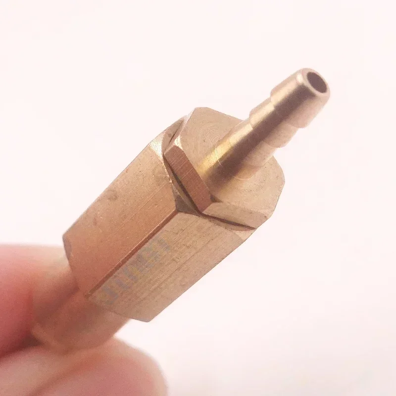 Удобный комплект аксессуаров для стоматологического кресла. Универсальный