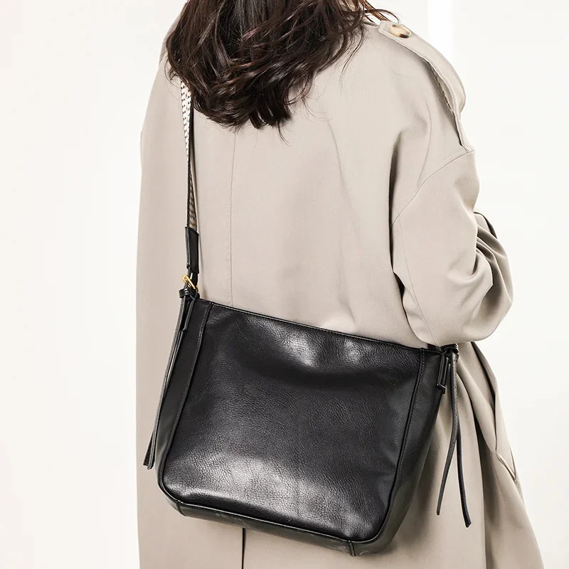 

Женская сумка-тоут из 100% воловьей кожи, новый сезон 2023, женская дизайнерская сумка из высококачественной кожи с застежкой, вместительная сумка-мессенджер на плечо