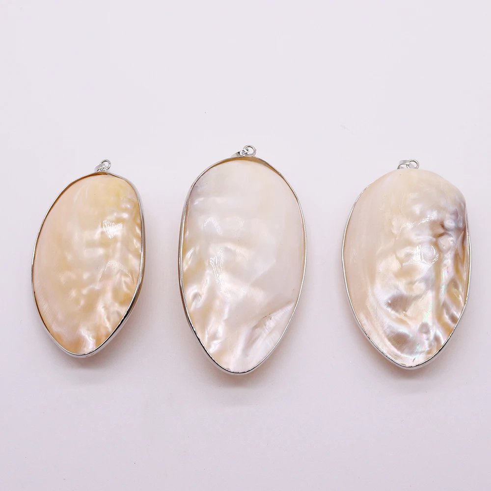 Кулон в виде ракушки из натуральной пресноводной 40 мм