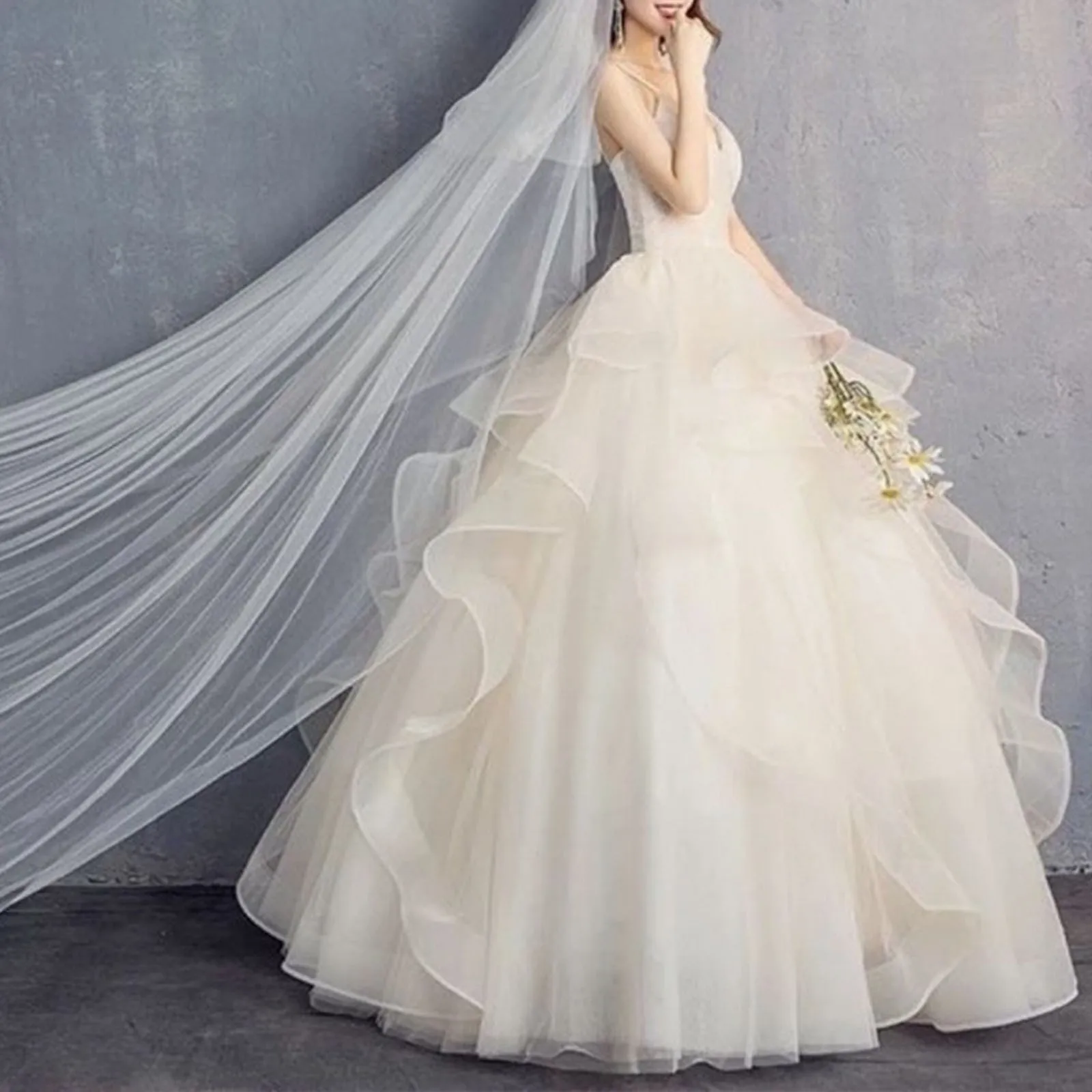 

New Boho Quinceanera Dresses Simple Sequined Party Dress Luxury V-neck Ball Gown Classic Spaghetti Strap Prom Dress Real Photo