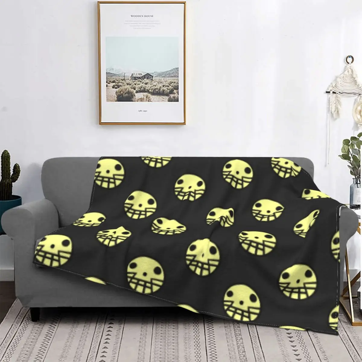 

Total Drama Chef Hatchet Animated Blanket Flannel Duncan Skull Emblem Cozy Soft FLeece Bedspread