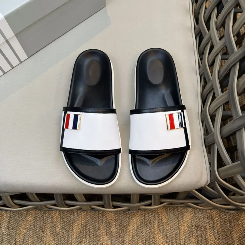 

TB THOM Men's Slippers New Minimal Stripe Pattern Design Flat Shoes 2023 Summer Fashion Brand Antiskid Outdoor Male Sandals