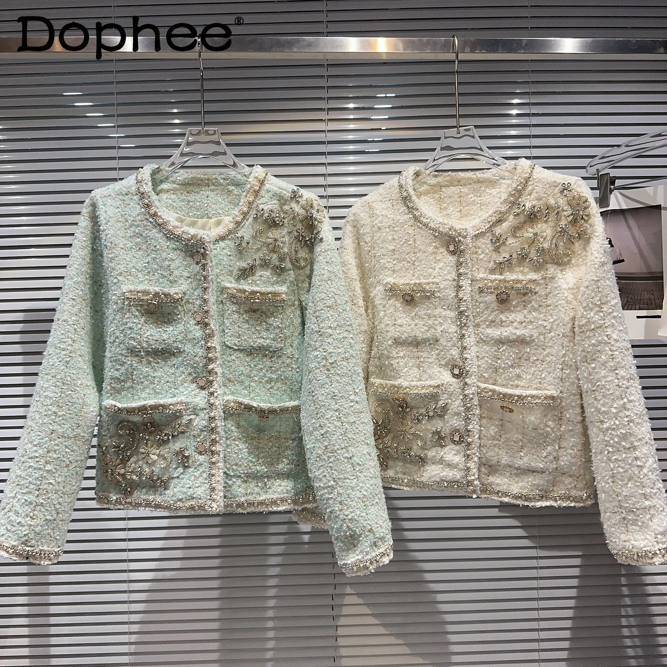 

2023 Autumn Winter New Heavy Industry Rhinestone Flower Design Tweed Short Coat Top Women Coats Female Woolen Jacket Outer Wear