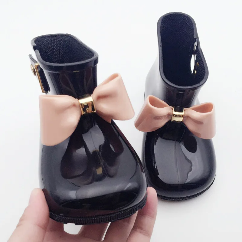 

Детские резиновые сапоги на мягкой подошве, с бантом