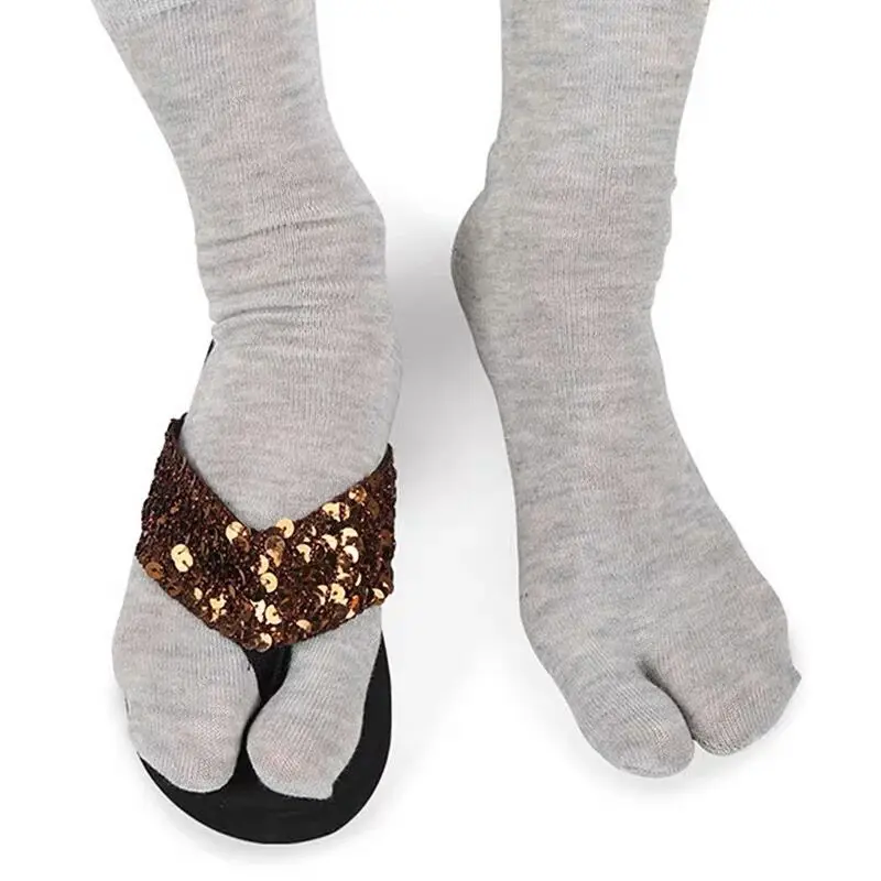 Рисунок 2 - Носки женские/мужские с разрезом под пальцы пальцев