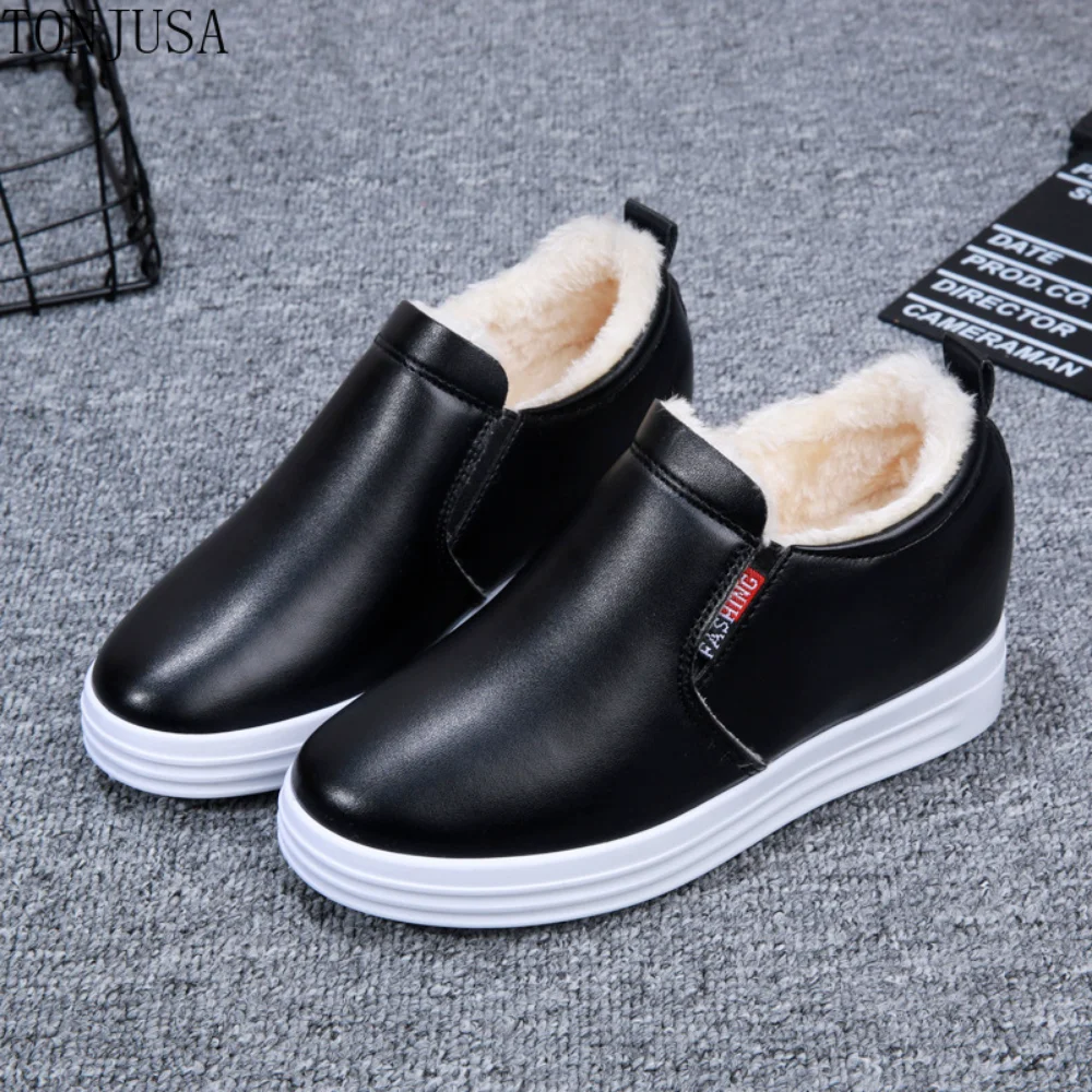 

Autumn and Winter 2022: New Type of Inside Height Korean Casual Women's Single Shoes Plush Casual Shoes