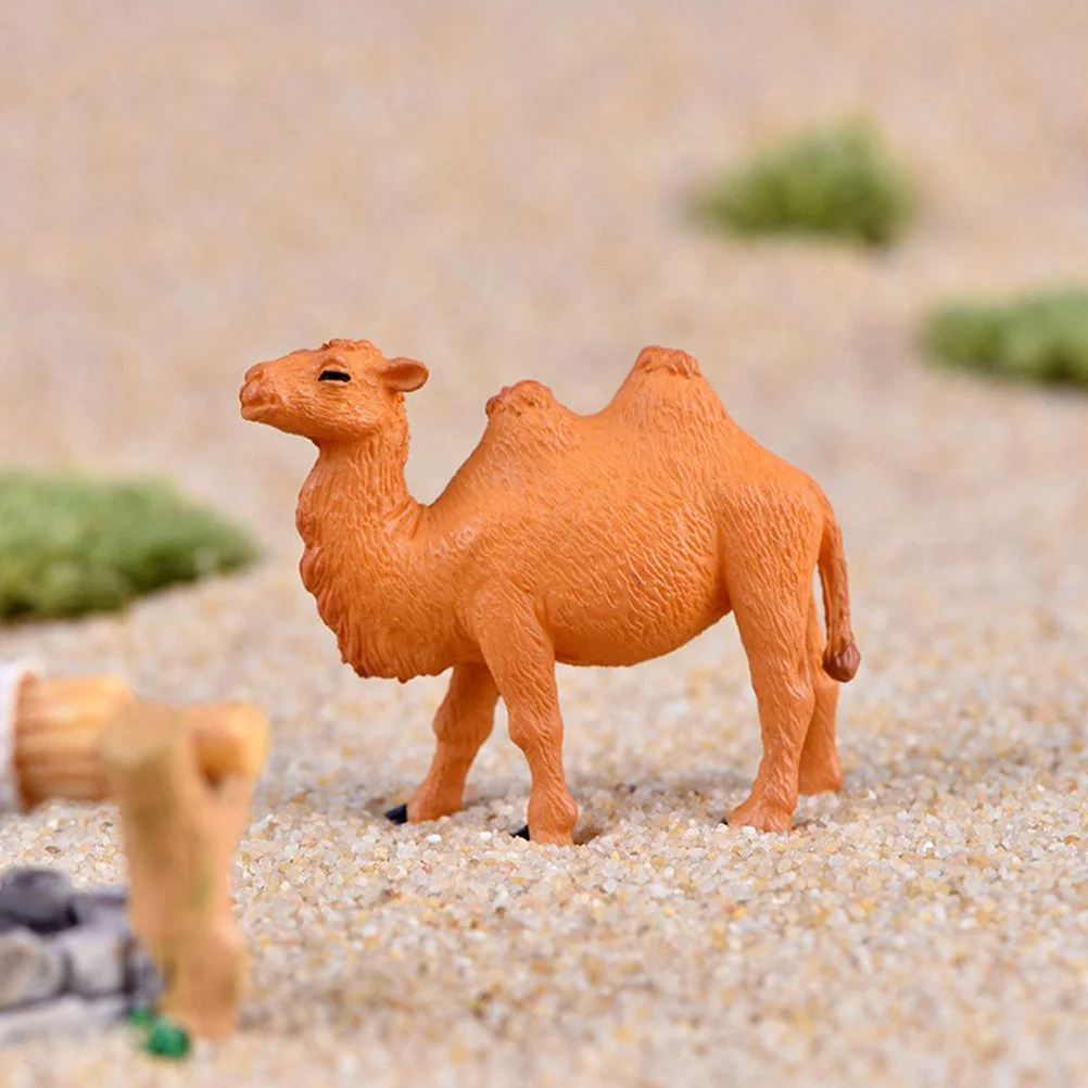 

2pcs Small Camel Decoration Tiny Camel Statues Scene Layout Camel Ornaments