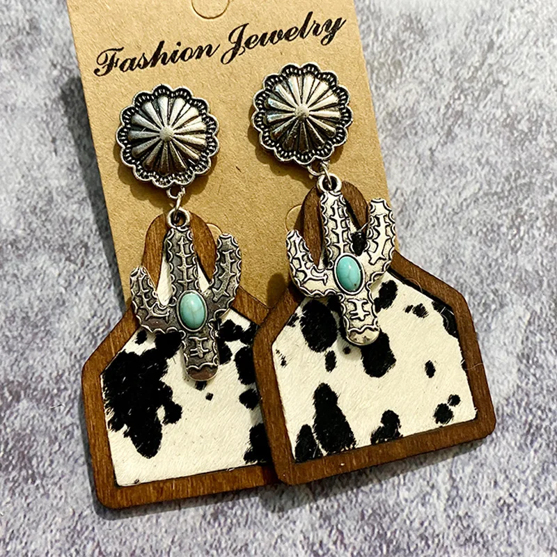 

Cow Tag & Cactus Earrings Ear Tag Shaped Faux Leather Wooden Earrings for Women Cattle Pierced Jewelry & Cowgirl Accessories