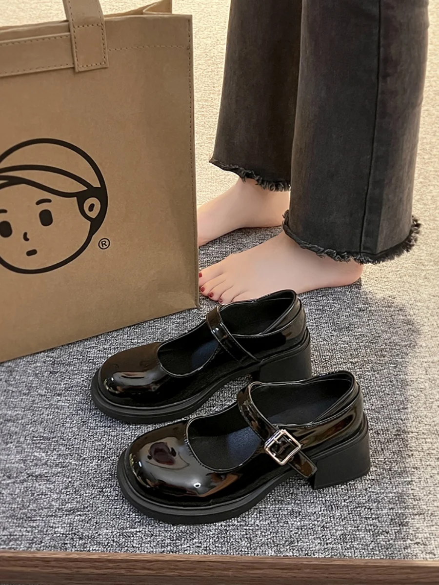 2023 Round Toe African Woman Shoe Casual Heels Mary Jane Basketball Platform Chunky Sandals Latest Burgundy Comfortable Leather
