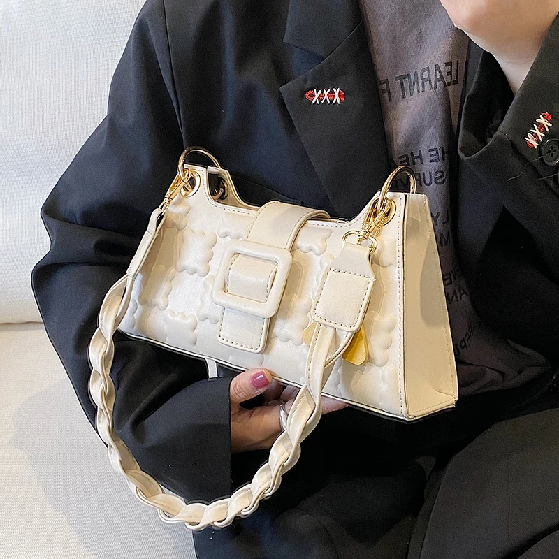

Cookie Popular Bag Women's Summer 2022 New Ins Messenger Bag High-quality Texture Shoulder Bag Underarm Bag Square Bag