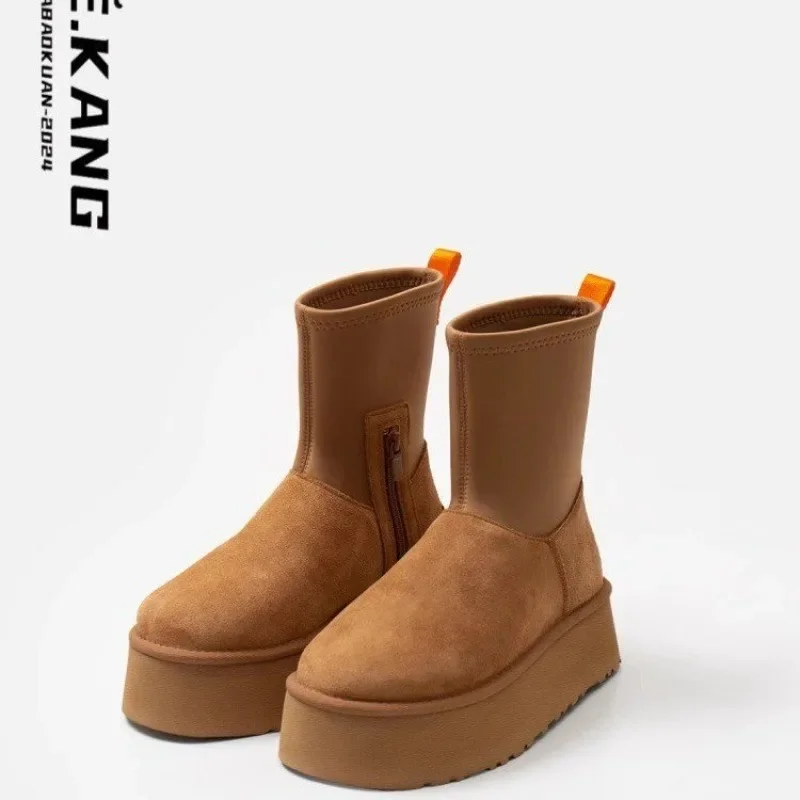 Женские зимние ботинки на плоской подошве с круглым носком