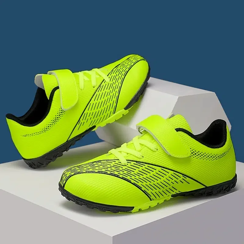 New Kid's Breathable Anti-slip Cleat Lightweight Durable Softness Sneakers For Outdoor Running Training