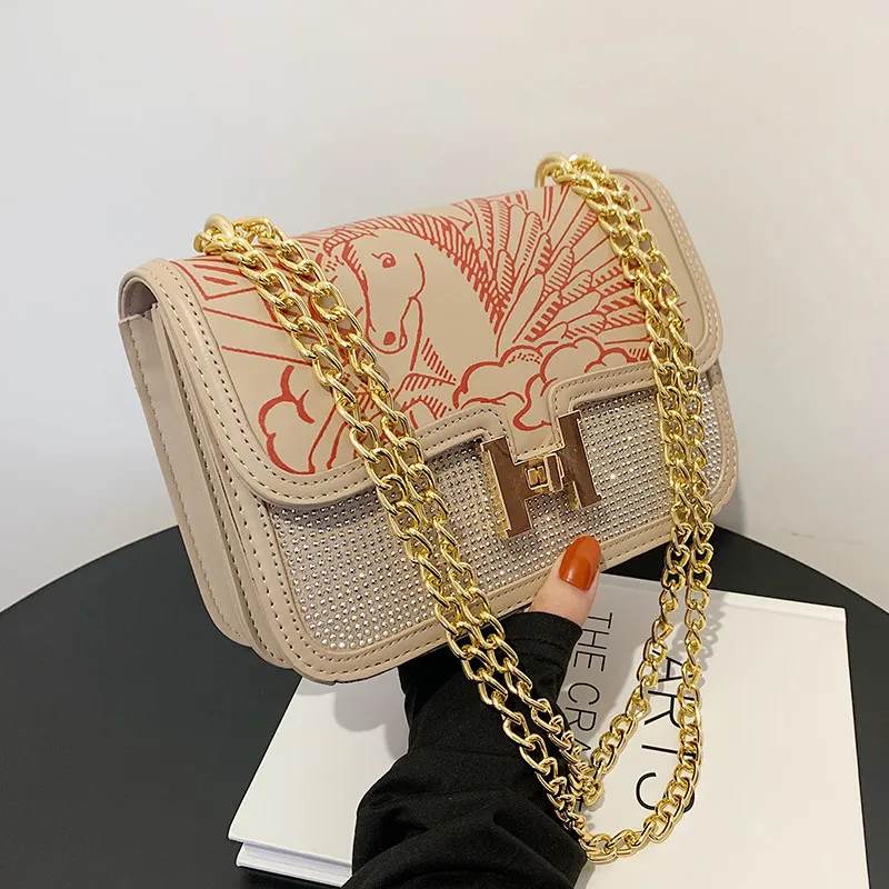 

Сумки для женщин, новинка 2022, роскошные дизайнерские брендовые модные сумки-мессенджеры на цепочке с мультяшным принтом, женские высококач...